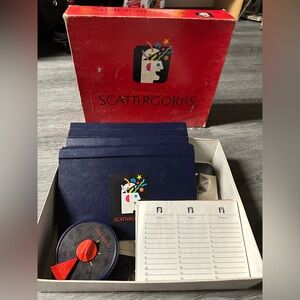 Scattergories Board Game